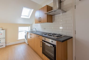 1 bed house, Northcote Street, Plasnewydd, Cardiff, CF243BH - Image 1